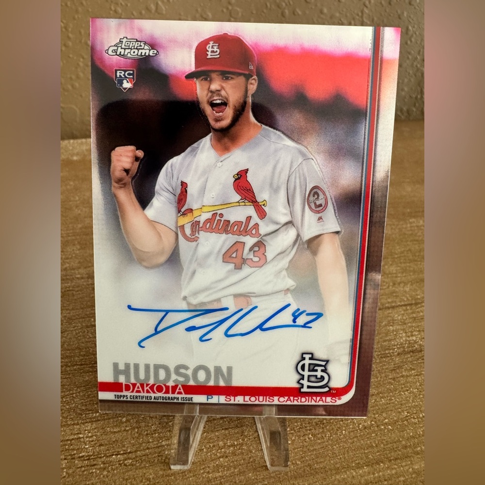 2019 Toppsโ Chrome Rookie Autograph #RA-DH Dakota Hudson (AU, RC)